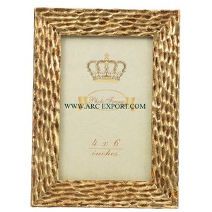 Latest Designer Standard Exclusive Quality Large <b>Photo</b> <b>Frame</b> Trending Demanded New Arrival <b>Photo</b> Albums at Affordable Prices - Product Image 3