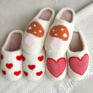 VENTE FLASH Pantoufles en fourrure Sherpa Bleu Lotus 2025 Chaussons chauds et moelleux pour un confort doux toute la journée - Product Image 5