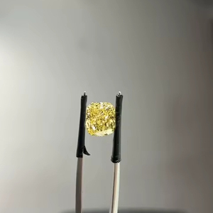 Diamante Cultivado en Laboratorio de Corte Cojín, Color Amarillo Intenso, 3.40 Quilates, Claridad VVS2 VVS1 VS1, Pulido Excelente, CVD, Suelto, Certificado IGI - Product Image 4