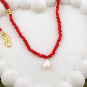 Bijoux de plage d'été pour femmes pendentif de perles d'eau douce naturelles avec collier de perles rouges minuscules collier de perles de rocaille causal quotidien - Product Image 3