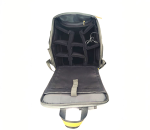 Mochila para Cámara Pugmark Premium de Diseño Vintage, Elegante para Fotógrafos, de Poliéster, Lona Encerada Resistente, USB, Anti-Robo, Impermeable - Product Image 6