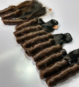 Cabello Humano Vietnamita Remy, Directo de Fábrica, Ondulado Profundo, Ondulado Natural, Doble Trama a Máquina, Todos los Colores - Product Image 1
