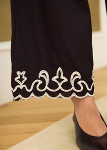 ชุดเซ็ตเสื้อผ้าฝ้ายปักลายสั้นยอดนิยมสำหรับใส่เที่ยวฤดูร้อน ใส่สบายๆ อยู่บ้าน ใช้ได้ทุกวัน เป็นมิตรกับสิ่งแวดล้อม ระบายอากาศได้ดี - Product Image 4