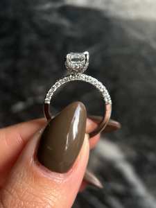 Esmeralda corte 2,6 CT raro D VVS2 IGI certificado laboratorio cultivado diamante oculto Halo platino diamante anillo de compromiso 3 filas diamantes laterales - Product Image 3