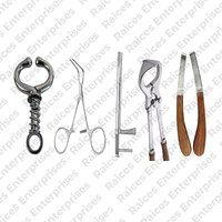 Pince à fer à cheval avec marteau, coupe-ongles et couteau, en acier inoxydable réutilisable pour chevaux, kit d'outils de fermeur équin