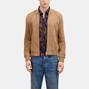 Venta al por mayor Chaqueta de cuero de gamuza Cuello redondo Color beige Chaqueta de manga larga con bolsillo con cremallera Bordes acanalados Chaqueta con cierre de cremallera - Product Image 3