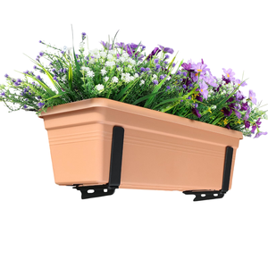 Supports de jardinière murale en fer pour boîte à fleurs avec support inférieur renforcé, parfaits pour les balustrades et les jardins, en vente - Product Image 1