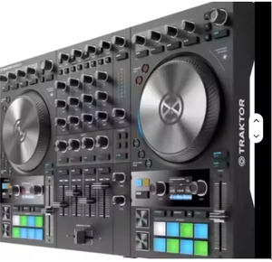 El Mejor Controlador de DJ Traktor KONTROL S4 MK3 de Native Instruments, Auténtico y Disponible - Product Image 1
