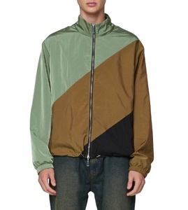 Ensemble de survêtement léger et respirant en nylon froissé imperméable, coupe-vent, personnalisé en usine, pour le jogging 2026 - Product Image 1