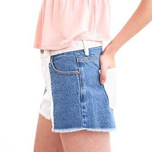 Pantalones cortos de mezclilla desgastados de cintura alta Wish Street para mujer, decoraciones de diamantes de encaje ajustados, moda transpirable Vintage, verano 2025 - Product Image 5