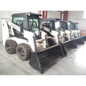 Auténtica Minicargadora de Marca CDM308, Máquina Cortadora de Césped en Oferta - Product Image 2