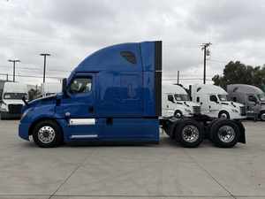 รถบรรทุก Cascadia 126 Sleeper มือสอง ปี 2021 ประกอบเสร็จแล้ว - หลังคาสูง 455 แรงม้า เกียร์อัตโนมัติ Dt12 12 สปีด พร้อมจัดส่งทั่วโลก - Product Image 3