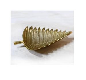 Plateau de service élégant en aluminium doré avec design feuille Plateau de table intérieur cuivre-or - Product Image 4