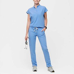 Uniforme d'infirmière pour femmes de qualité supérieure, personnalisé, en tissu dobby de coton, extensible, confortable, style jogger avec détection d'aiguille au niveau du cou - Product Image 4