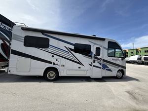 Camping-car mobile d'occasion 2024 T-h-o-r V-e-g-a-s 24.1 réglable, Euro 6, pour 4 à 6 personnes, avec cuisine et climatisation - Product Image 5