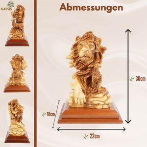 Escultura tallada a mano "León y Cordero" – símbolo de paz, hecha de madera de olivo (30 cm) - Product Image 6