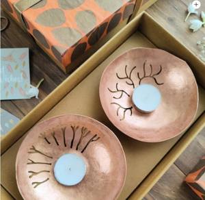 Nouveau bougeoir décoratif pour la maison en forme cylindrique gravure décorative en métal votive en finition rustique pour hôtel à la maison - Product Image 6