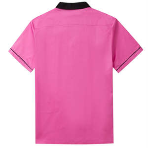 Camisa de Bolos Rosa Vintage para Hombre con Cuello de Solapa Negra en Contraste, Bolsillo en el Pecho con Ribete y Tela Transpirable de Alto Rendimiento - Product Image 2