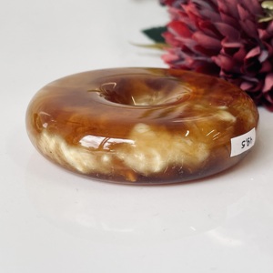 Pendentif Donut en Ambre Baltique Orange et Blanc, Collier Cercle en Ambre Naturel ; Pendentif Donut en Ambre Naturel Forme Cercle Unisexe - Product Image 5