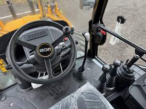 Chargeuse-pelleteuse JCB 3CX 2024 d'origine à vendre, bon état, 100 CV, en stock, très bon marché, prête à être expédiée depuis l'AUTRICHE - Product Image 5
