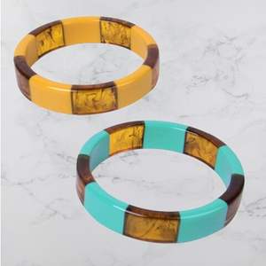 Brazaletes de resina epoxi natural de color verde para mujeres y niñas, fabricante profesional de brazaletes de resina de joyería más vendidos - Product Image 3