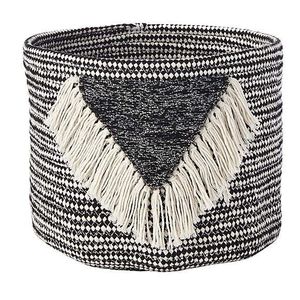 Panier en corde de macramé multi-usages pour le rangement et la décoration, en utilisant des matériaux en corde de coton naturelle - Product Image 1