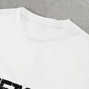 เสื้อยืดแฟชั่นพอดีตัวสำหรับผู้ชายพิมพ์ลายพัฟโลโก้ที่กำหนดเองระบายอากาศผ้าฝ้าย OEM OEM พร้อมสวมใส่สตรีทแวร์ที่ใช้งานอยู่ - Product Image 4