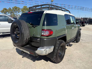 สภาพดีเยี่ยม รถมือสอง โตโยต้า เอฟเจ ครุยเซอร์ ปี 2014 - Product Image 2