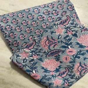 Tela de Algodón de Primera Calidad con Estampado en Bloque, Transpirable, Ecológica, de Secado Rápido, Ligera para Coser Vestidos, Floral Hecha a Mano en India - Product Image 6