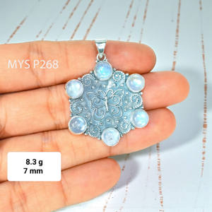Colgante de Plata de Ley 925 con Piedra Lunar Arcoíris, Joyería Fina Hecha a Mano - Product Image 1