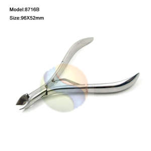 Pince à cuticules professionnelle en acier inoxydable, outil de manucure de précision, pince à cuticules de haute qualité en acier inoxydable - Product Image 6