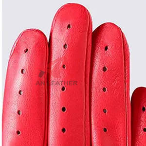 Gants de conduite en cuir de qualité supérieure, conçus pour une prise en main sécurisée et une réponse fluide au volant - Product Image 5