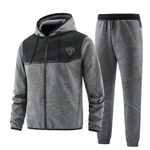 Los últimos chándales de verano para hombre de talla grande de color sólido Servicio OEM Logotipo personalizado de alta calidad informal - Product Image 2