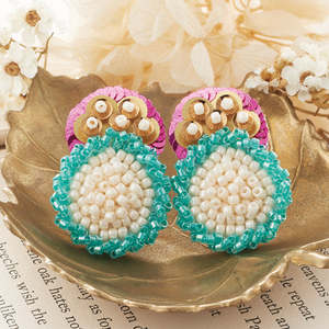 Boucles d'oreilles faites à la main, design brodé, boucles d'oreilles multi-perles personnalisées, bijoux de fête pour femmes au meilleur prix, boucles d'oreilles à perles - Product Image 4