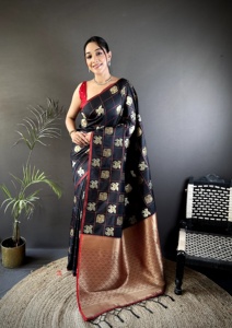 Banarasi Saree en soie avec Lehenga Choli Vintage Robe pour femme pour fêtes et occasions spéciales Vêtements en gros - Product Image 2