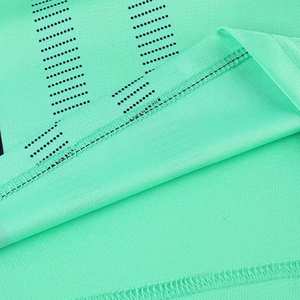 ชุดฟุตบอลคุณภาพพรีเมียมแบบปรับแต่งได้สำหรับการฝึกซ้อมทีม - พิมพ์ลายด้วยความร้อนบนผ้าโพลีเอสเตอร์แบบส่วนตัว - Product Image 6