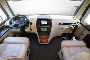 Autocaravana T-i-f-f-i-n RV B-r-e-e-z-e 31BR 2019 Usada en Buen Estado, Autocaravana Plegable de Aluminio de Alto Rendimiento con Doble Amortiguación - Product Image 5