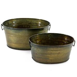 Florero de metal para decoración del hogar que encarna la gracia, el encanto y la belleza arquitectónica, un verdadero espectáculo en la decoración moderna - Product Image 1