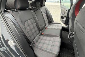 Volkswagen GTI 40e Anniversaire Édition 2023 Propre et Moderne - Product Image 4
