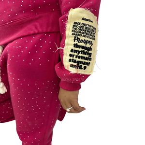 Red Sparkle Rhinestone Full Zip Hoodie con capucha Estampado y manga Parche Premium Streetwear Hombres Mujeres Unisex Hoodies - Product Image 4