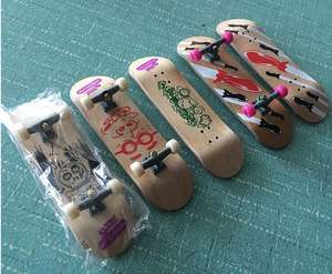 Haute qualité en gros personnalisé <span class=keywords><strong>bois</strong></span> <span class=keywords><strong>Mini</strong></span> planche à roulettes touche - Product Image 1