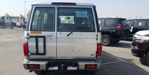 Toyota Land Cruiser Jeep Hardtop Diesel 2021 d'Occasion, Volant à Gauche, Neuf, 5 Portes, Garantie 100 % - Product Image 2
