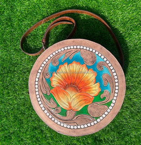 Nuevos bolsos de cantimplora de cuero mecanizados a mano con estilo occidental, bolsos de cuero de forma Circular mecanizados a mano, bolsos de cuero para mujer - Product Image 3