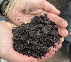 Fertilizante de estiércol de jardinería de terraza de alta calidad, estiércol Vermi Compost Bio Fertilizante - Product Image 3