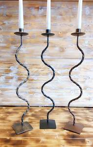 Bougeoir en fer vintage de style ferme pour les maisons rustiques dîners aux chandelles et création d'une atmosphère chaleureuse et confortable avec charme - Product Image 4