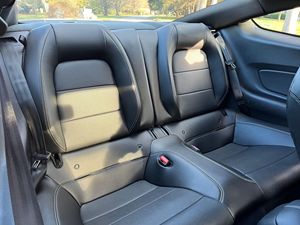 มัสแตง จีที คูเป้ พรีเมียม ปี 2022 ไมล์น้อย เครื่องยนต์สมบูรณ์ ระบบเกียร์อัตโนมัติ หลังคาพาโนรามา ไฟ LED พร้อมส่ง - Product Image 2