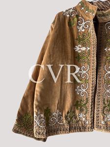 เสื้อโค้ทกำมะหยี่ปักมือ ปกคอปก แขนสามส่วน ไซส์ใหญ่สำหรับผู้หญิง เสื้อคลุมลำลองสำหรับฤดูใบไม้ร่วง - Product Image 5