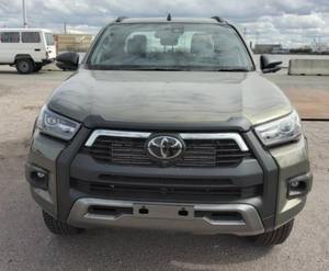 Camioneta Toyota Hilux Doble Cabina 2.8l Turbo Diésel, Volante a la Derecha, Automática, ROCCO - Product Image 1