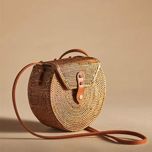 Sac rond en rotin durable, sac à main pour femme de haute qualité, prix abordable, avec fermeture à rabat. - Product Image 6