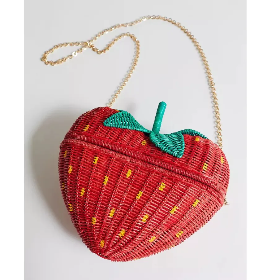 Brand New On Trend Perfect Item For Daily Usage Roomy Design Handcrafted Rattan Strawberry Bag